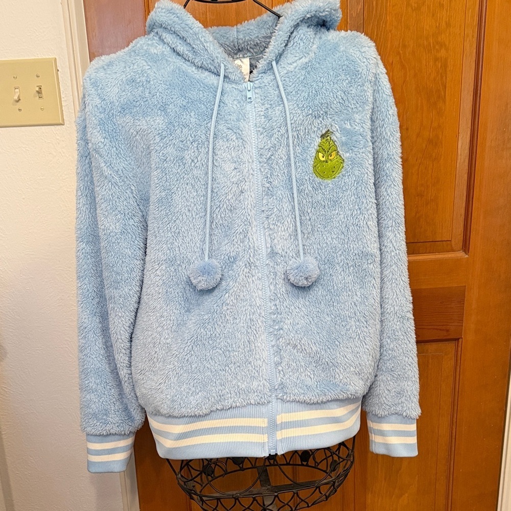 ✅✅✅BOGOHO ✅✅✅Baby Blue Dr. Seuss GrinchFuzzy Hoodie with Character Patch-Medium - Picture 1 of 12